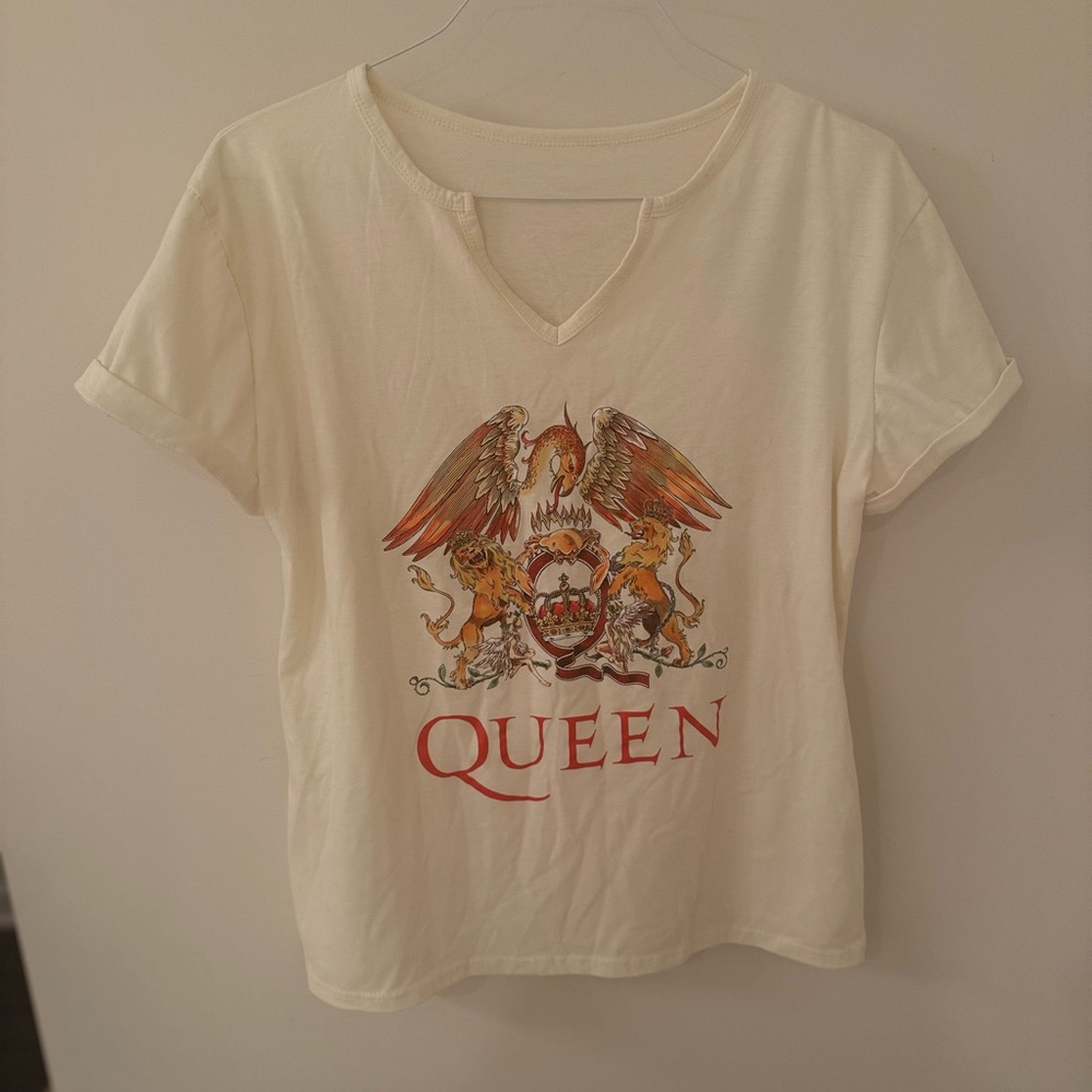 Queen Graphic Women's Cream T-Shirt